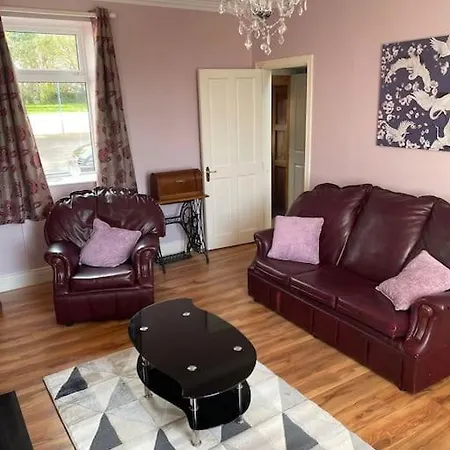 Drumville House Self Catering 펜션