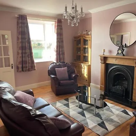 Drumville House Self Catering *