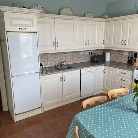 Drumville House Self Catering 펜션 *