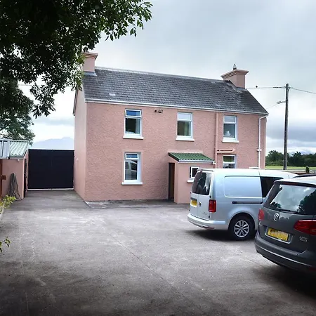 Drumville House Self Catering Castlemaine